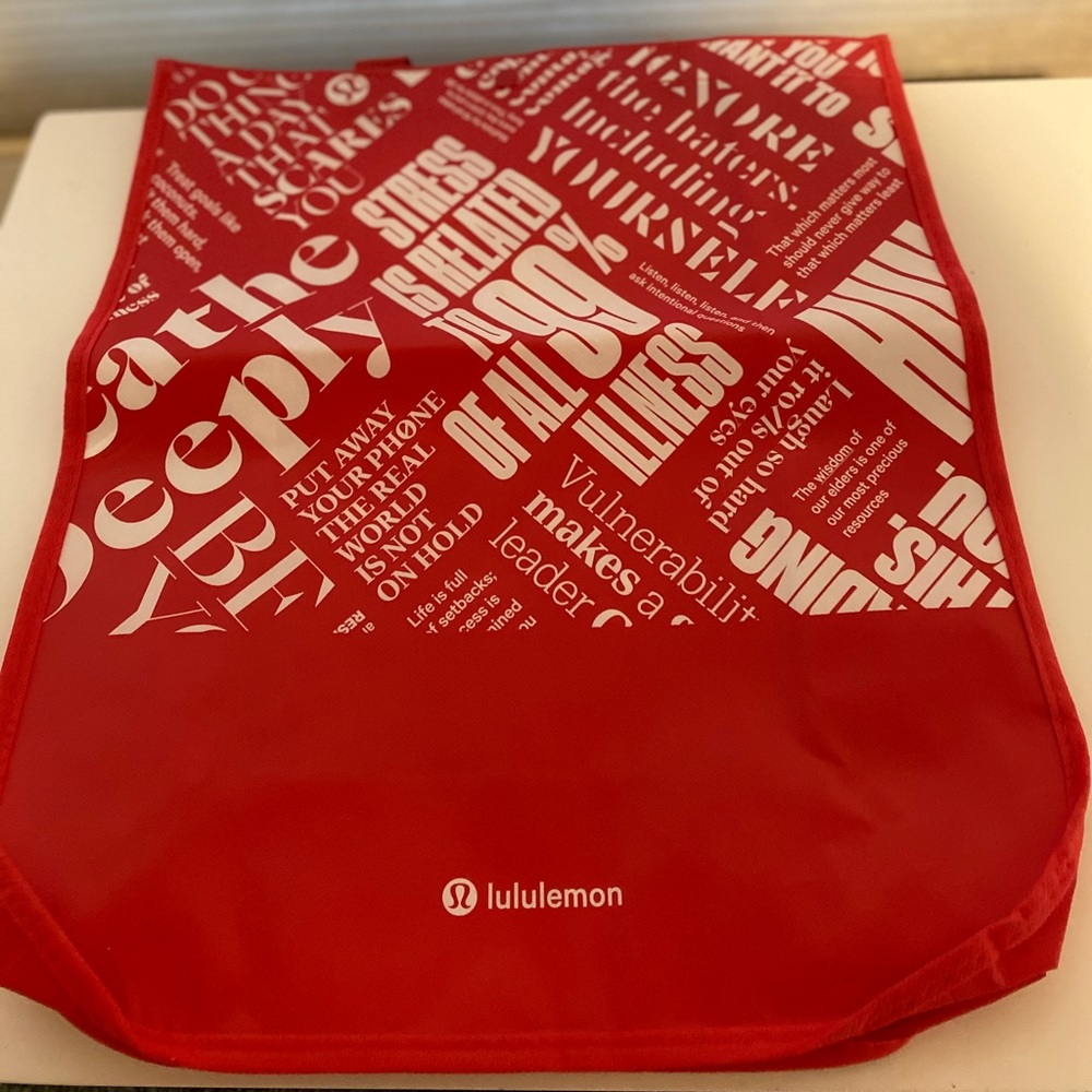 Large Tote Lululemon Bag! Never Used! Reusable!
